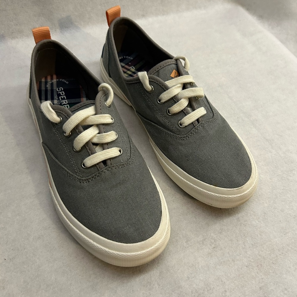 Sperry top slider canvas lace ups